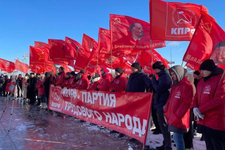 Нижний Новгород: “Дорогой Ленина - к победе социализма!”