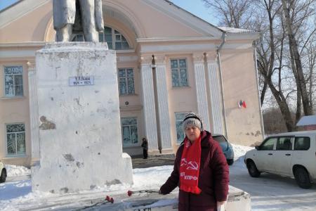 Коммунисты ЕАО отдали дань уважения Вождю мирового пролетариата