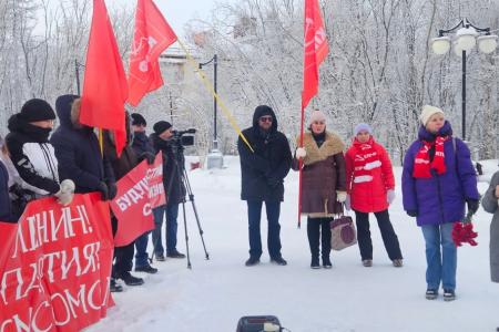 В Ямало-Ненецком автономном округе прошли митинги памяти В.И. Ленина.