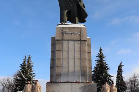 В День памяти В.И. Ленина Юрий Афонин посетил Ульяновск
