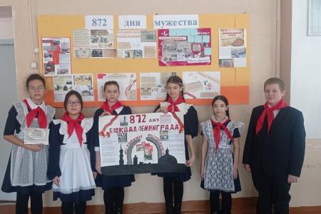 Комсомол Забайкалья идёт в школы Читы с историческими лекциями