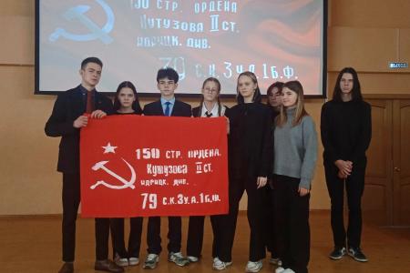 Пензенские коммунисты в годовщину Победы в Сталинградской битве возложили цветы к бюсту И.В. Сталина