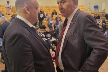 Николай Васильев принял участие в парламентских слушаниях
