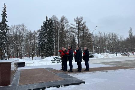 Начался визит кандидата в президенты РФ от КПРФ Николая Харитонова в подмосковное Лыткарино