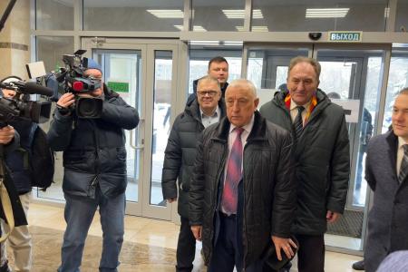 Кандидат на должность президента РФ Николай Харитонов посетил ЗАО «Лыткаринский мясоперерабатывающий завод»