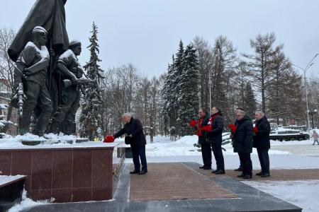 Начался визит кандидата в президенты РФ от КПРФ Николая Харитонова в подмосковное Лыткарино