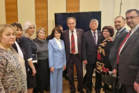 Николай Васильев принял участие в парламентских слушаниях