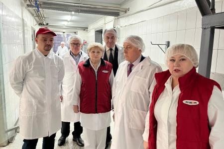 Кандидат на должность президента РФ Николай Харитонов посетил ЗАО «Лыткаринский мясоперерабатывающий завод»