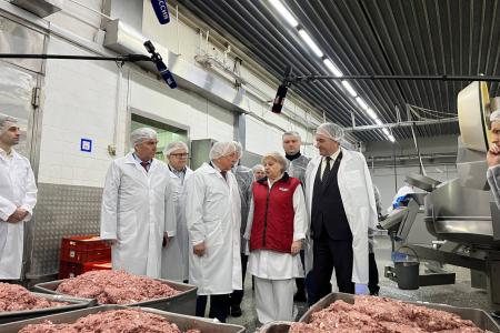 Кандидат на должность президента РФ Николай Харитонов посетил ЗАО «Лыткаринский мясоперерабатывающий завод»