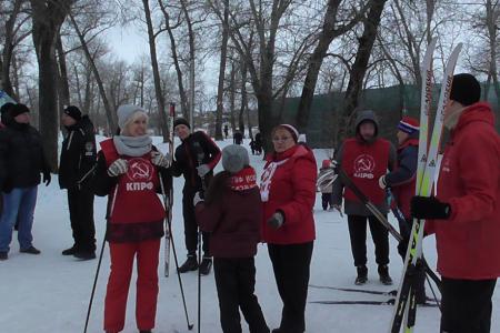 Коммунисты Саратовской области провели «Красную лыжню-2024»