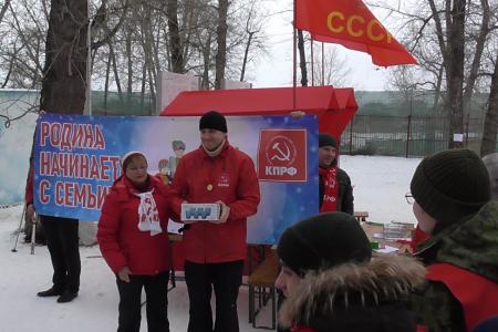 Коммунисты Саратовской области провели «Красную лыжню-2024»