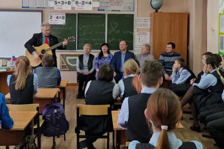 Забота о детстве – одно из важнейших направлений деятельности Рязанского областного отделения КПРФ