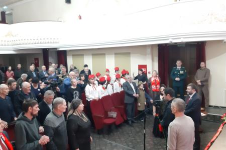 В Карачаево-Черкесии прошел форум лево-патриотических инициативных групп по оказанию помощи бойцам СВО