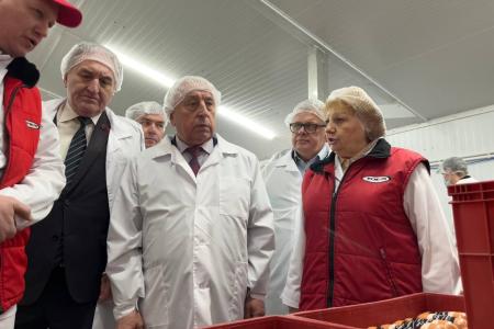 Кандидат на должность президента РФ Николай Харитонов посетил ЗАО «Лыткаринский мясоперерабатывающий завод»