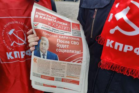 Десант из коммунистов и комсомольцев высадился в город Славск Калининградской области
