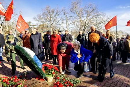 В Севастополе отметили День рождения Красной Армии