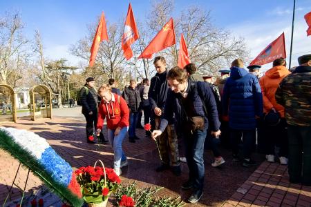 В Севастополе отметили День рождения Красной Армии