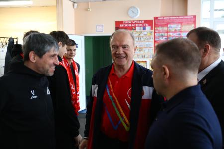 «КПРФ! Спорт! Победа!». Н.М. Харитонов и Г.А. Зюганов посетили тренировку и матч с участием команды КПРФ по мини-футболу