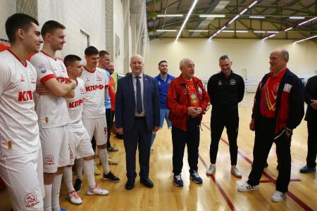 «КПРФ! Спорт! Победа!». Н.М. Харитонов и Г.А. Зюганов посетили тренировку и матч с участием команды КПРФ по мини-футболу