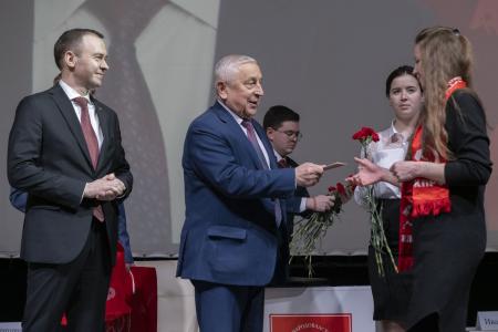 В Екатеринбурге Николай Харитонов предложил ограничить тарифы на услуги ЖКХ