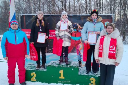 Архангельская область. В Вельске КПРФ провела лыжные гонки на призы "Пионерской правды"