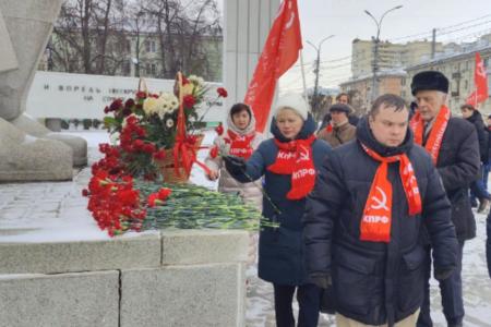 Рязанские коммунисты отметили 106-ю годовщину со Дня рождения Рабоче-Крестьянской Красной Армии