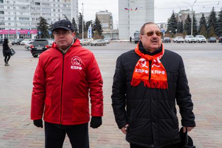 Коммунисты отметили 81-ю годовщину освобождения Курска от немецко-фашистских захватчиков