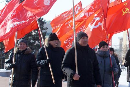 Коммунисты Бурятии провели акцию, посвященную   106-ой годовщине со дня рождения Рабоче-Крестьянской Красной Армии