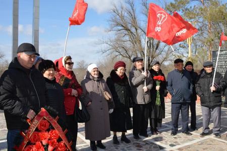 Коммунисты Калмыкии отметили День защитника Отечества