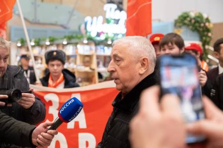Кандидат в Президенты от КПРФ Николай Харитонов прибыл с рабочим визитом в Красноярск