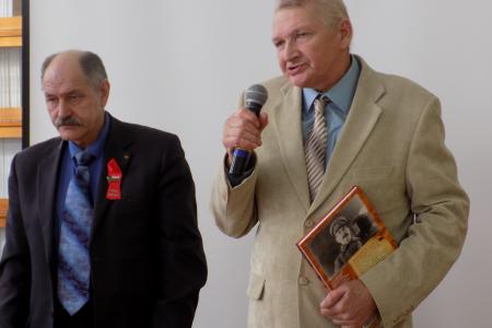 В Воронеже депутат Госдумы Сергей Гаврилов презентовал книгу о героизме мирных жителей во время Великой Отечественной войны