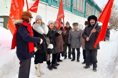 Рязанские коммунисты отметили 106-ю годовщину со Дня рождения Рабоче-Крестьянской Красной Армии