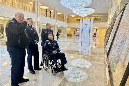 В Совете Федерации открылась фотовыставка «Гостомельский десант»