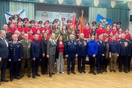 Мария Дробот приняла участие в церемонии присвоения школьному отряду «Юнармии» имени героя СВО