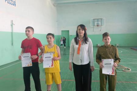 Карачаево-Черкесская Республика. Есть такая профессия - Родину защищать