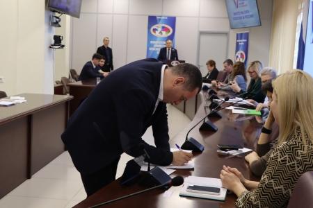 Краснодар. Представители кандидата в Президенты от КПРФ Н. Харитонова приняли участие в жеребьевке эфирного времени