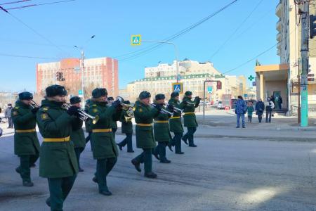 Коммунисты Забайкалья почтили память героев в 106-ю годовщину Красной Армии