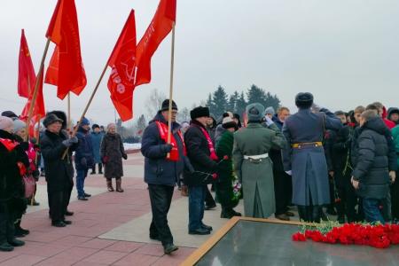 Коммунисты Забайкалья почтили память героев в 106-ю годовщину Красной Армии