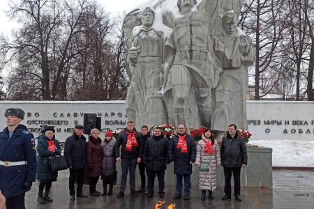 Рязанские коммунисты почтили память участников Сталинградской битвы
