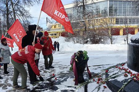 Иваново. 139 лет со дня рождения М.В. Фрунзе