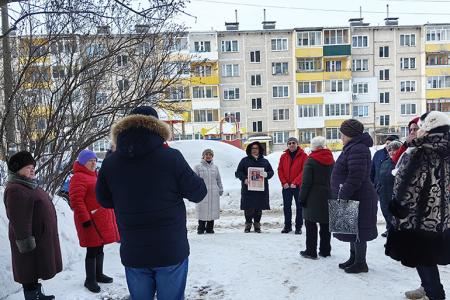 Доверенные лица кандидата в Президенты России Николая Харитонова встретились с жителями города Фурманов Ивановской области