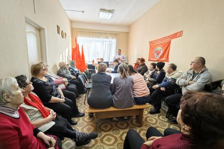 Доверенные лица кандидата в Президенты России Николая Харитонова встретились с жителями города Фурманов Ивановской области