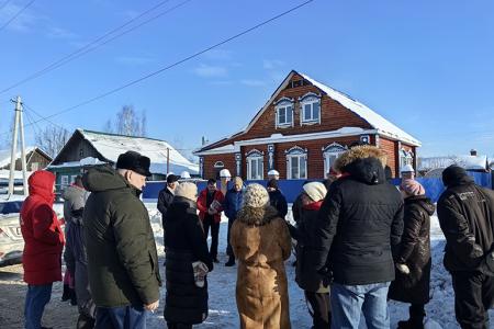 Доверенные лица кандидата в Президенты России Николая Харитонова встретились с жителями города Фурманов Ивановской области