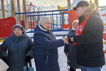 Доверенные лица кандидата в Президенты России Николая Харитонова встретились с жителями города Фурманов Ивановской области