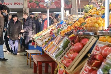Кандидат в Президенты от КПРФ Николай Харитонов предложил ограничить торговую наценку на социально значимые продукты