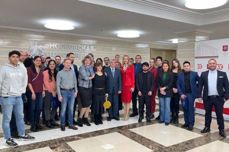 Студенческие недели в Мосгордуме. Коммунисты налаживают связи с иностранной молодёжью