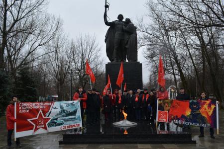 День рождения Красной Армии и Военно-Морского Флота отпраздновали в столице Дагестана городе Махачкале