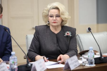 Телевидение и кинопродукцию необходимо брать под общественный контроль