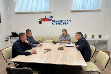 Сенатор Айрат Гибатдинов ознакомился с работой Ульяновского филиала фонда «Защитники Отечества»