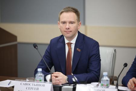 Телевидение и кинопродукцию необходимо брать под общественный контроль